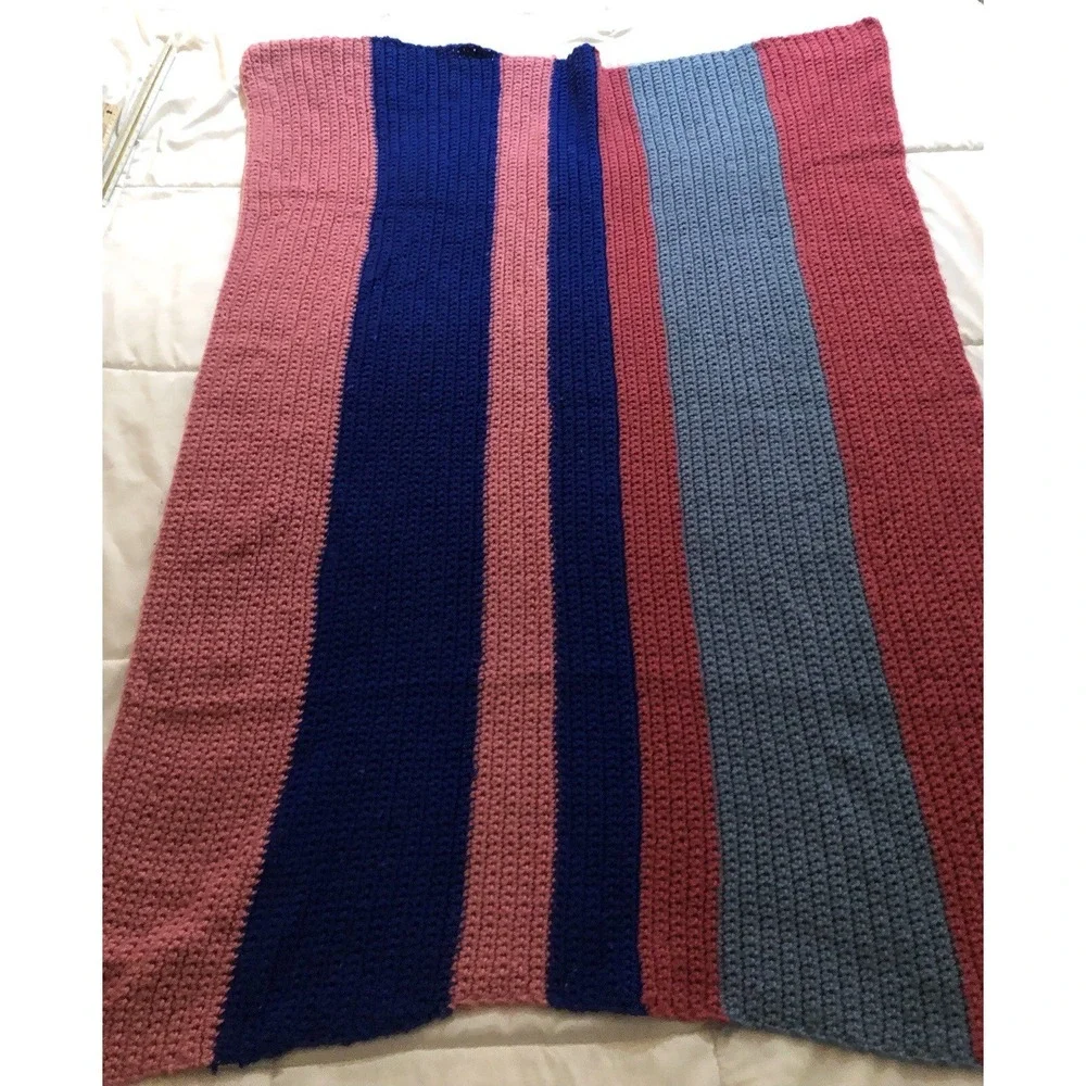 Four toned Stripes Pretty Pink Blue Vintage Afghan Cozy Couch‎ Throw Blanket